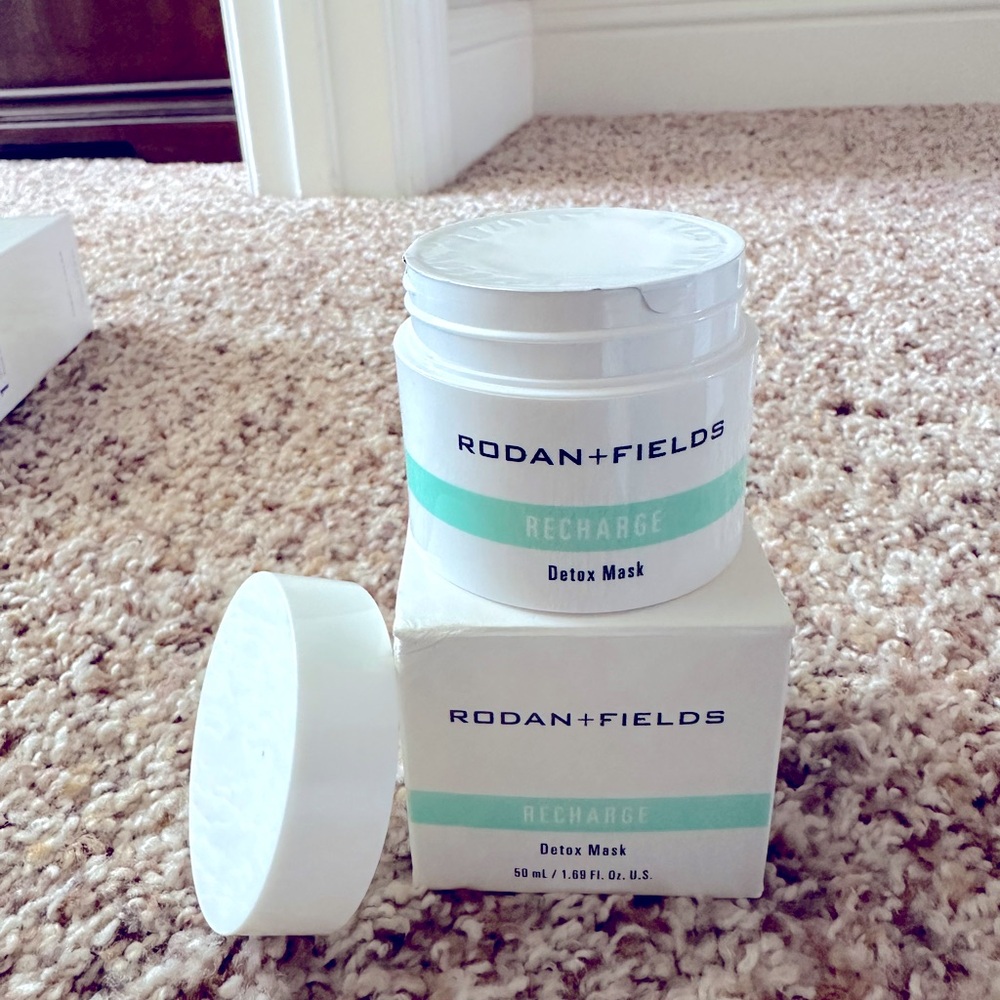 NWT- RODAN +FIELDS RECHARGE DETOX MASK